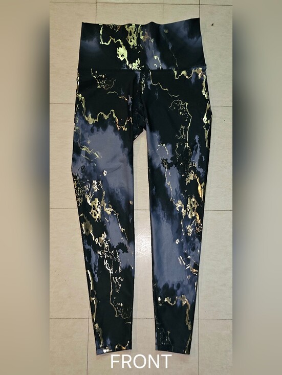 Old Navy Pants - Old Navy Powersoft Extra-high Rise Gold Metallic Marble 😍